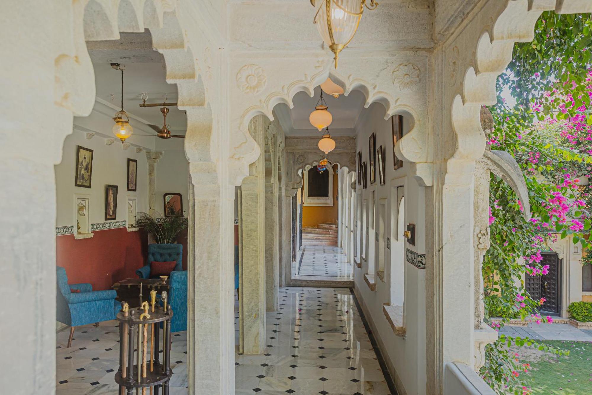 Hotel Rawla Narlai Bagian luar foto