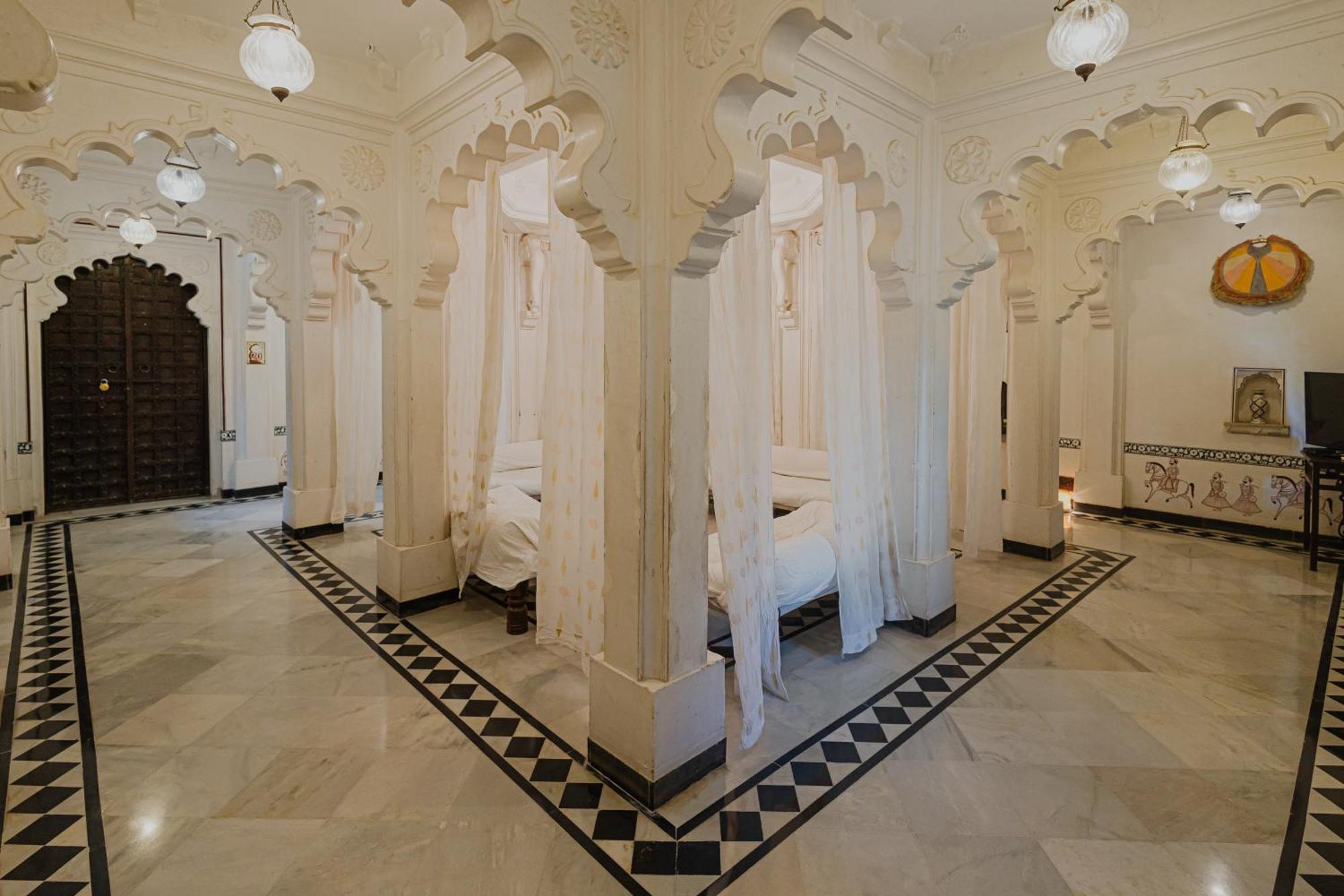 Hotel Rawla Narlai Bagian luar foto