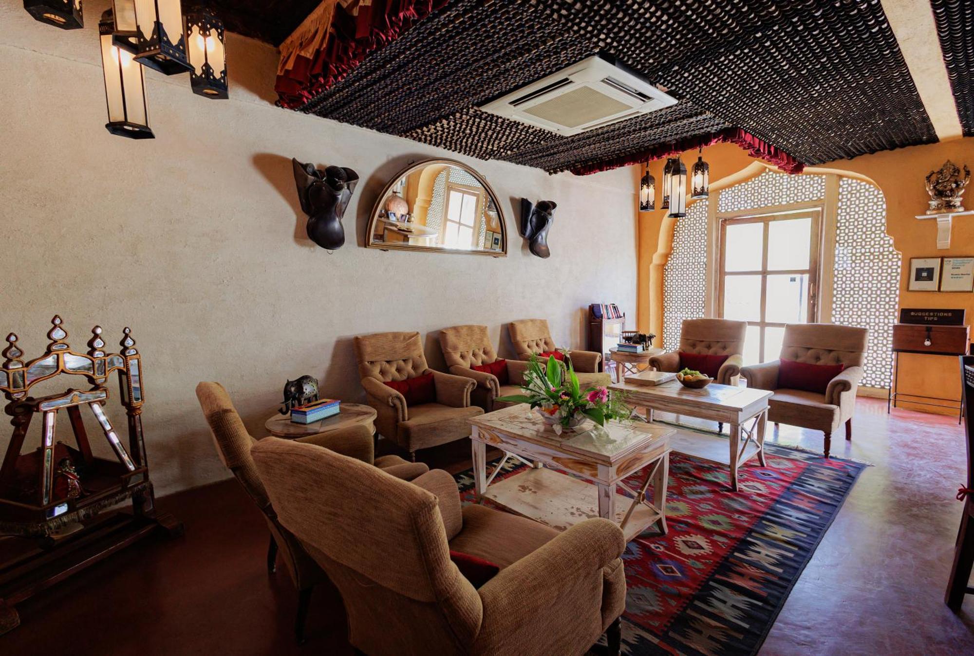 Hotel Rawla Narlai Bagian luar foto
