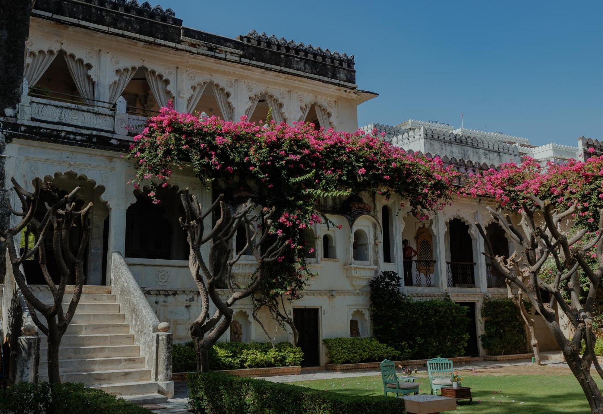 Hotel Rawla Narlai Bagian luar foto