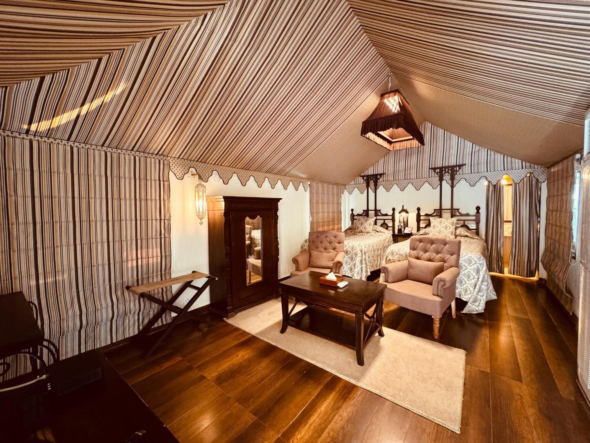 Hotel Rawla Narlai Bagian luar foto