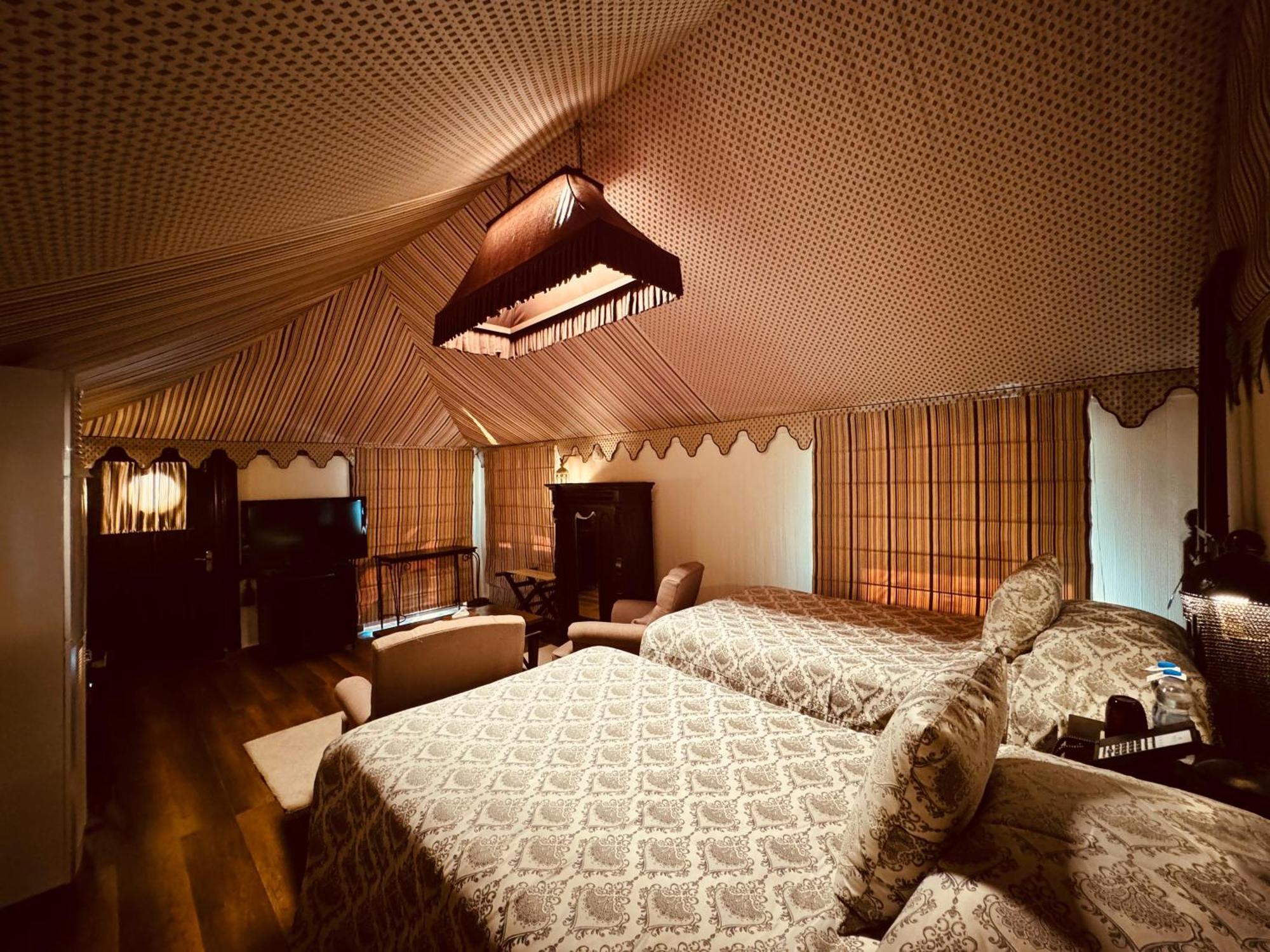 Hotel Rawla Narlai Bagian luar foto
